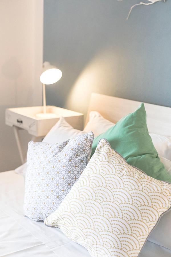 Homey Experience - Navy Sea View Apartments Olbia Exteriör bild